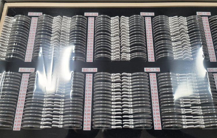 난시검안렌즈세트 (TJS-272)[S- 4.00 ~ S-8.00D (C-0.25D ~ C-2.00D)]