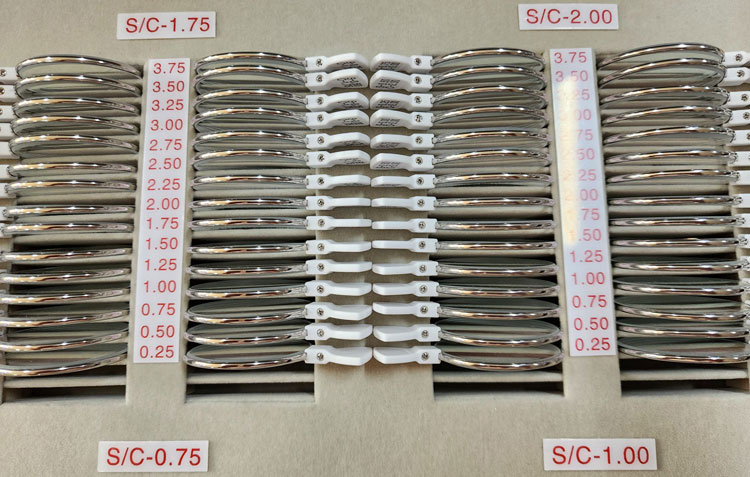 멀티코팅 난시검안렌즈세트 (TJS-240) [S- 0.25 ~ S-3.75D (C-0.25D ~ C-2.00D)]